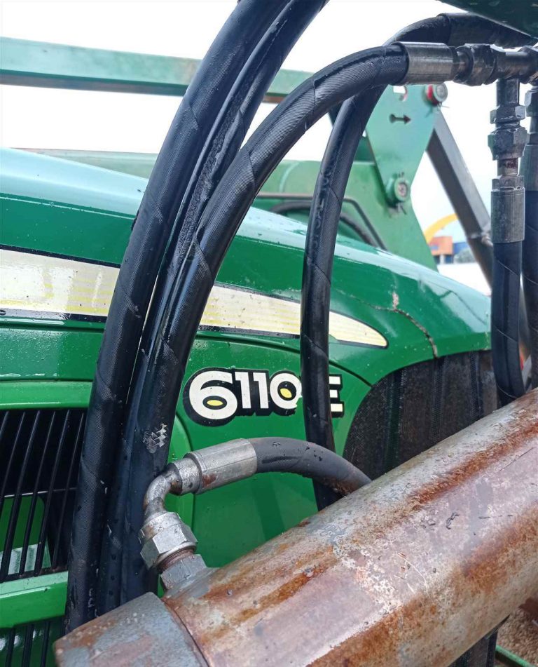 JOHN DEERE 6110 2011/2012